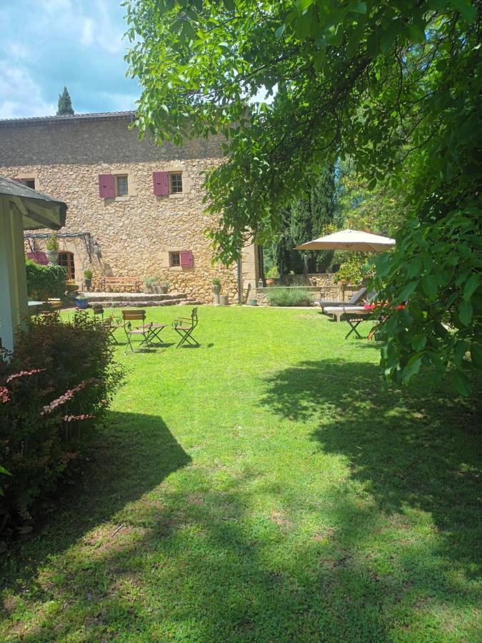 Bed and Breakfast Le Vieux Moulin De Jouques Zewnętrze zdjęcie