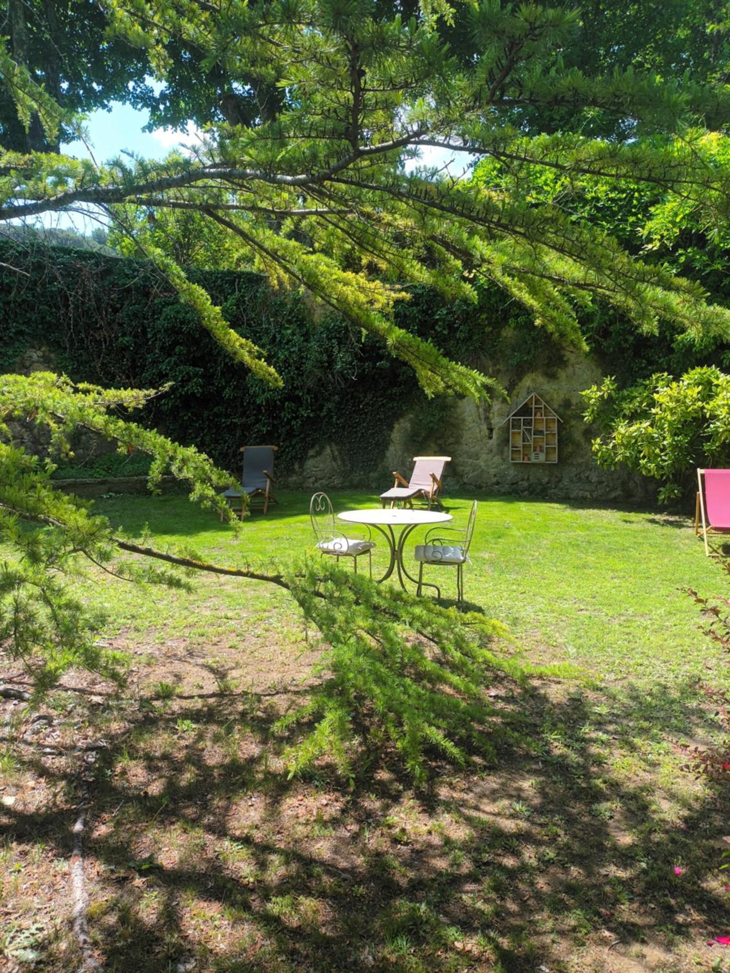 Bed and Breakfast Le Vieux Moulin De Jouques Zewnętrze zdjęcie